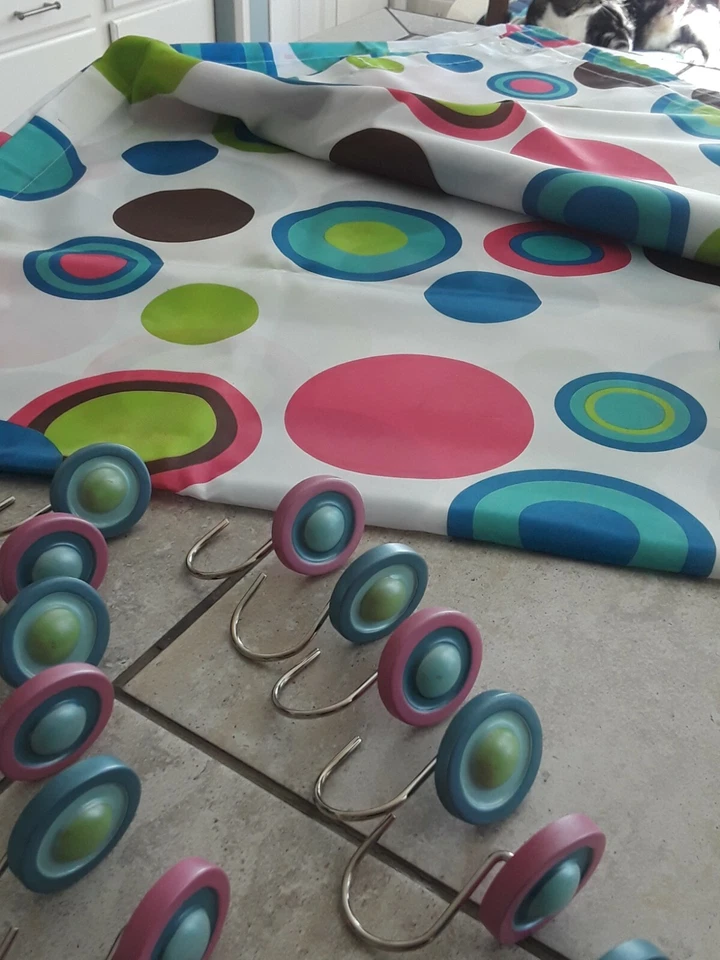 Colorful Mod Shower Curtain With Hooks. Circles. Pink, Blue, Brown, NWOT - Image 2 of 4