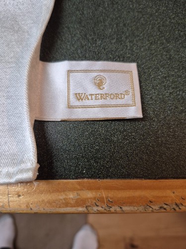 Set of 8 Waterford Linen Brocade Napkins 19" x 20" Champagne Color / Floral VGC - Picture 3 of 4