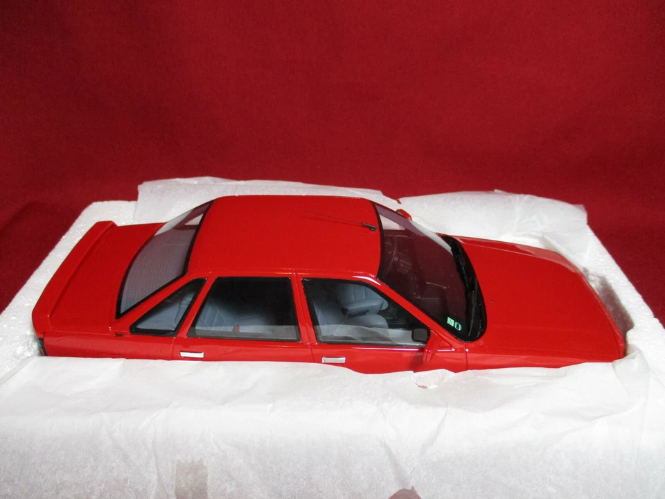 1:18 Scale Renault R21 Turbo Phase I 1998 Red Car Otto Ottomobile GT Spirit 1 - Image 2 of 4