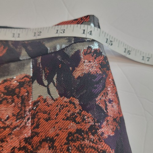 Jupe J.Crew, femme 4, argent métallisé avec fleurs violettes et rouges, boîte plissée, mini, GUC - Photo 8/10