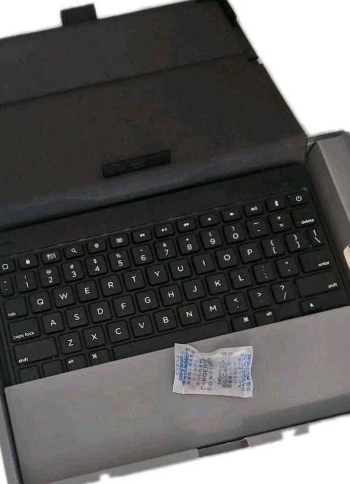 Folio ZAGG Case Messenger  and Keyboard    Cottagecore Normcore Y2k Soho(T) - Image 2 of 4