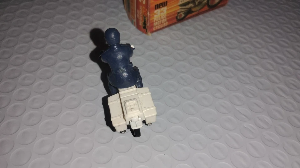 Matchbox Superfast No.33 Police Motorcycleist In Box. Vintage 1976 Matchbox. - Image 4 of 4