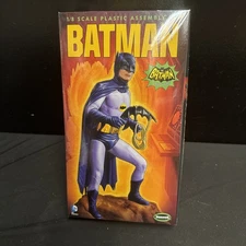 MOEBIUS #950 BATMAN 1966 TV SERIES ADAM WEST BATMAN FIGURE 1/8 SCALE KIT - NEW