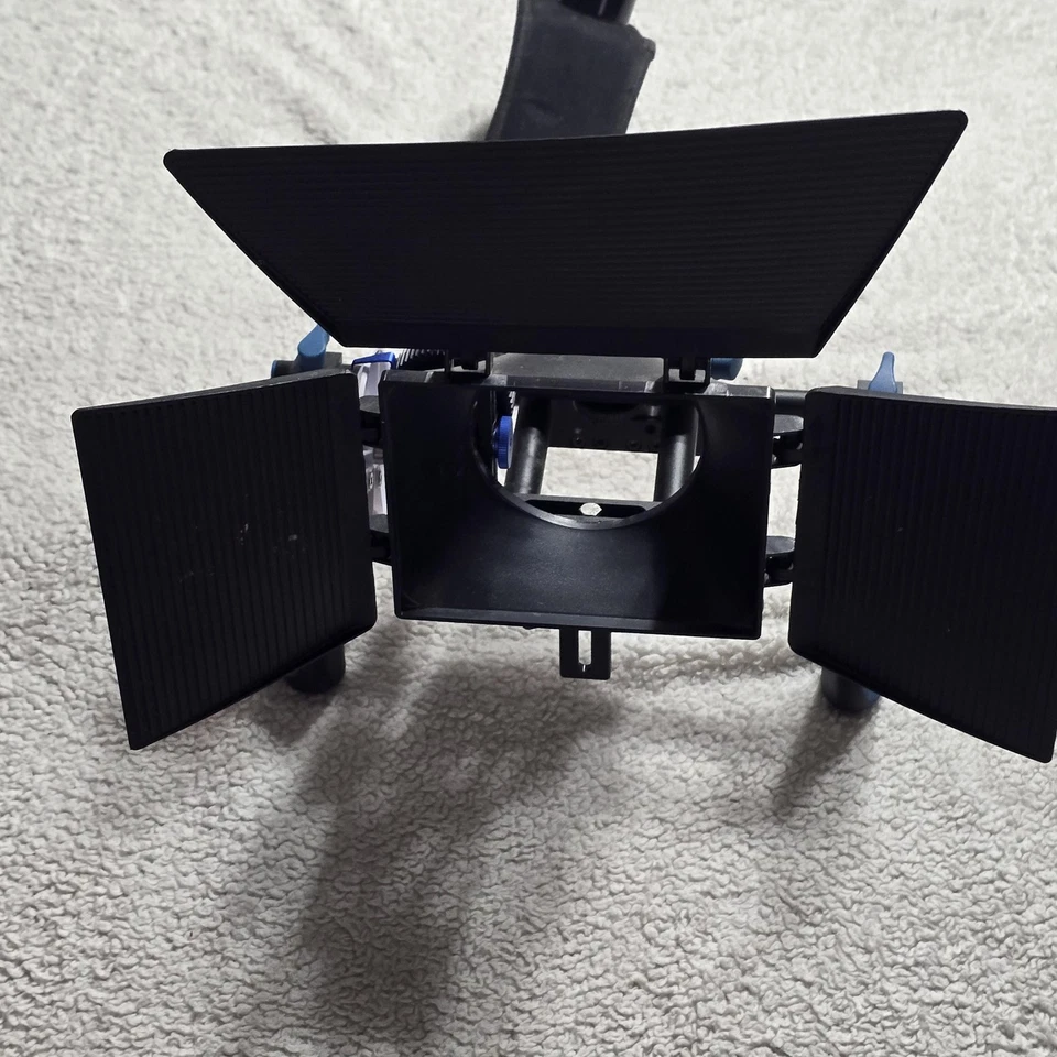 DSLR Video Shoulder Rig Matte Box Follow Focus 15mm Asta Supporto Doppia Maniglia - Immagine 4 di 4