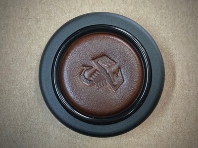 Leder Hupenknopf Leather Horn Button for MOMO Abarth 500 600 124 850 Spider A112