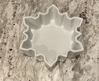 Crate & Barrel White Snowflake Shape Bowl Dish Ceramic Ramekin Winter Christmas