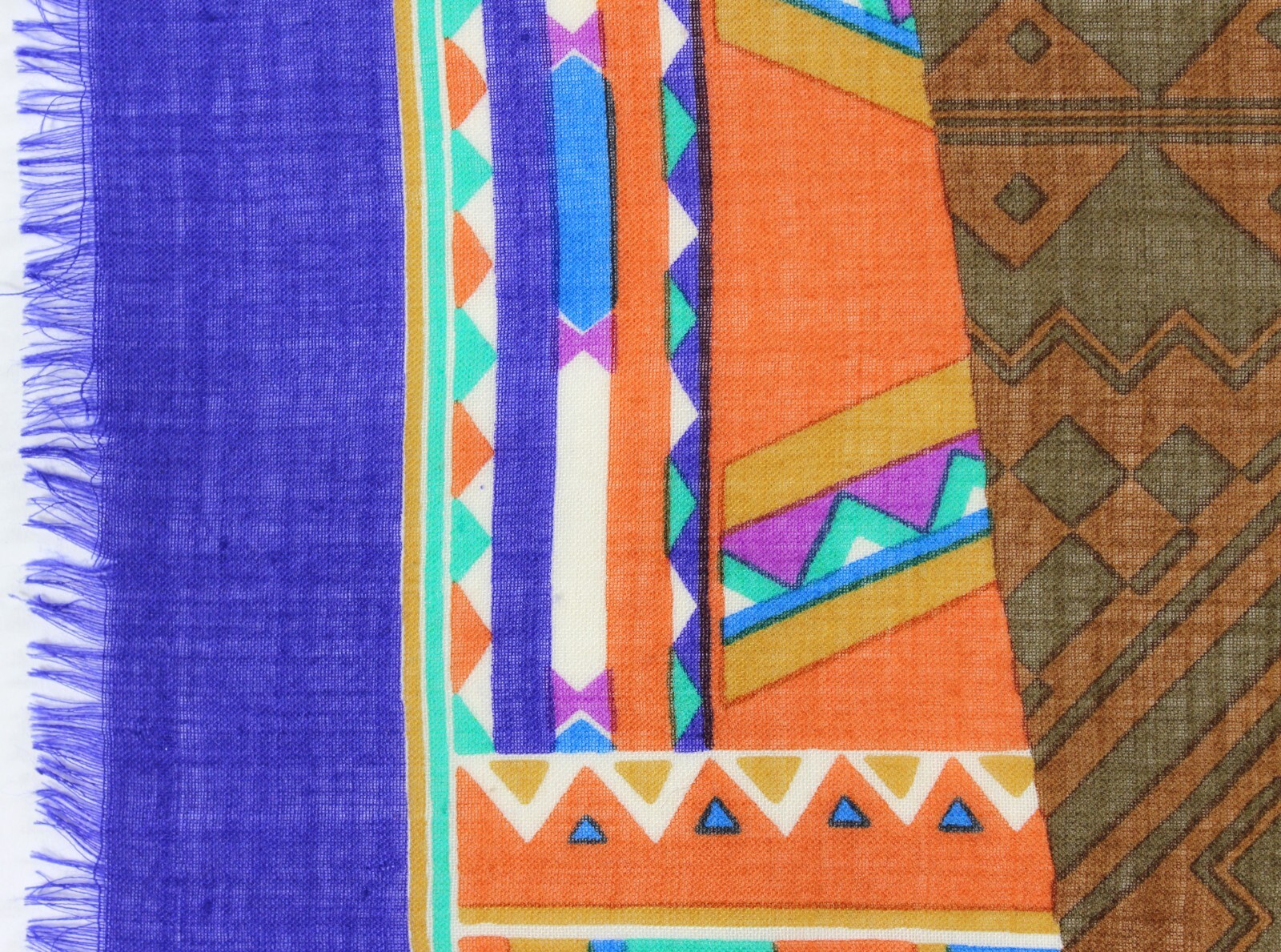 Beautiful Vintage "Pierre Cardin" Scarf image 6