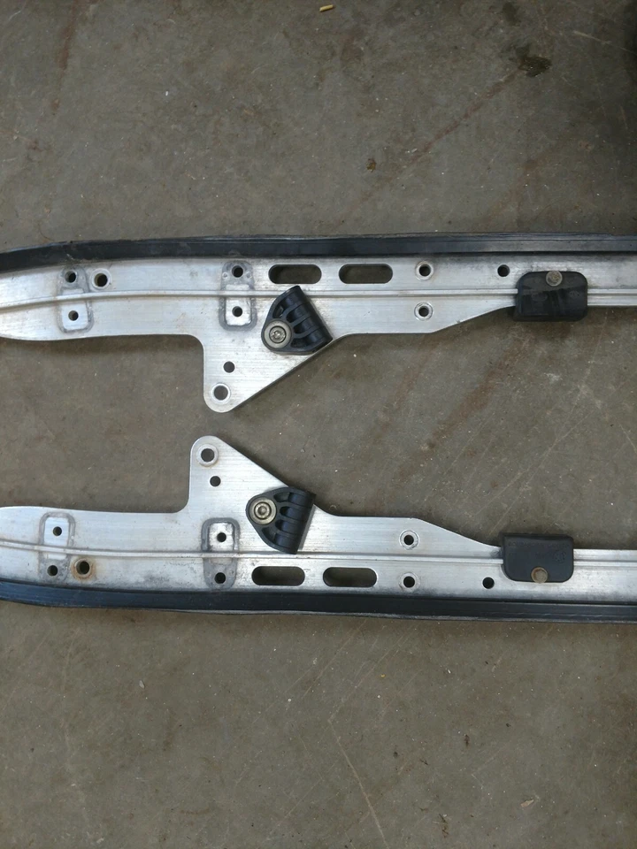 Бегун Ski Doo REV 800 HO SC3 121 дюйм 503191224 03 04 05 06 07 AT135 - Изображение 3 из 4