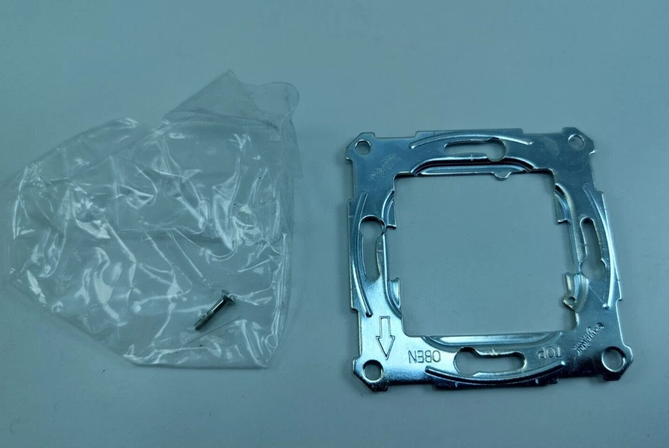 SCHNEIDER MTN6212-0325 Pulsante Plus 2 velocità Plus con temperatura ambiente... - Immagine 4 di 4