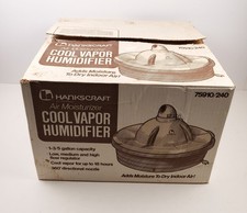 Humidificador de vapor Hankscraft de Gerber Cool Mist modelo 240 con caja funcionando