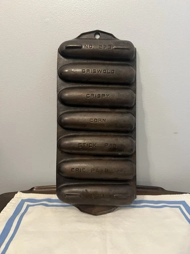 Vintage Griswold Cast Iron Crispy Corn Stick Pan No. 273/ 930A Erie, Pa