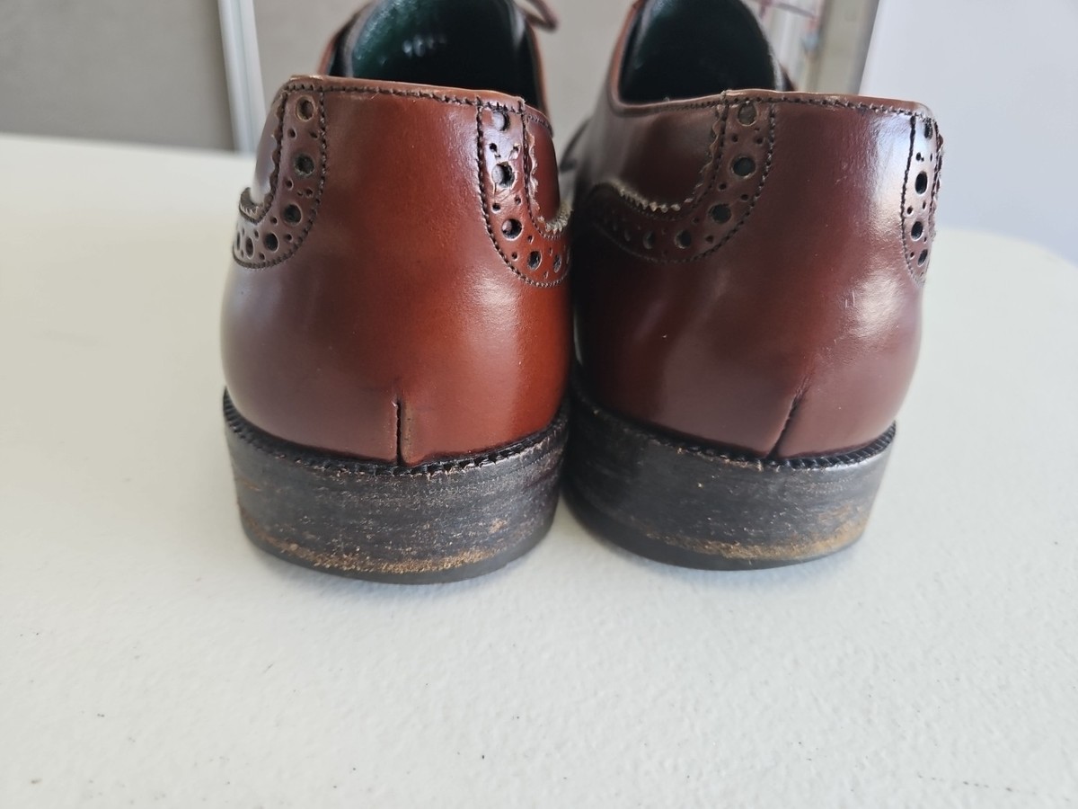 Gucci shoes size 10.  Brown cap toed Oxford leather dress shoes. GUCCI- NIB Brown Cap Toe Brogues, Size Gucci 10 – Martini  main image 2