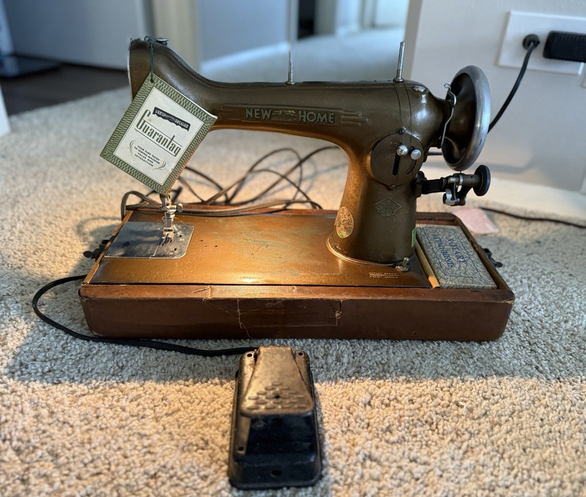 未開封 シルバニア Washing Machine Set ヴィンテージ Vintage Aldens Deluxe 147B Sewing Machine with Carrying Case