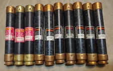 LOT OF 10 PCS - BUSSMANN FRS-R-1 FUSETRON FUSES 1A 600 VAC