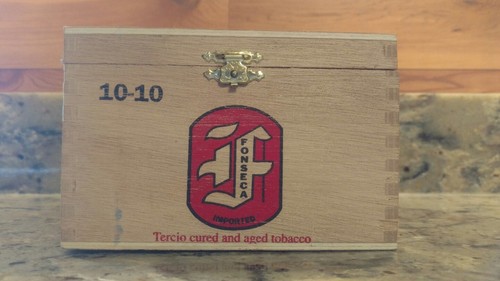 VINTAGE FONSECA 10-10 DOMINICAN REPUBLIC IMPORTED CIGAR BOX WITH COMB JOINTS - Picture 10 of 10