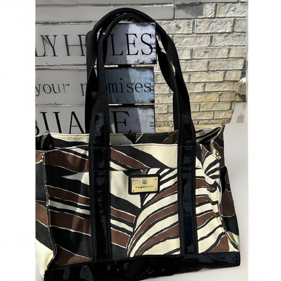 Trina Turk帆布棕色/黑色手提包 — 第 2/4 张图片