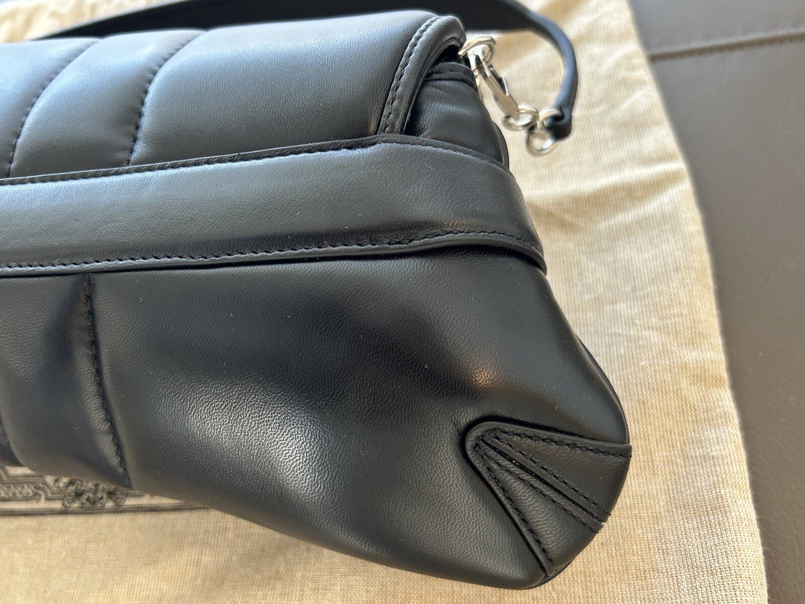 GUCCI Medium Black Horsebit Chain Lamb Leather Bag, New image 4