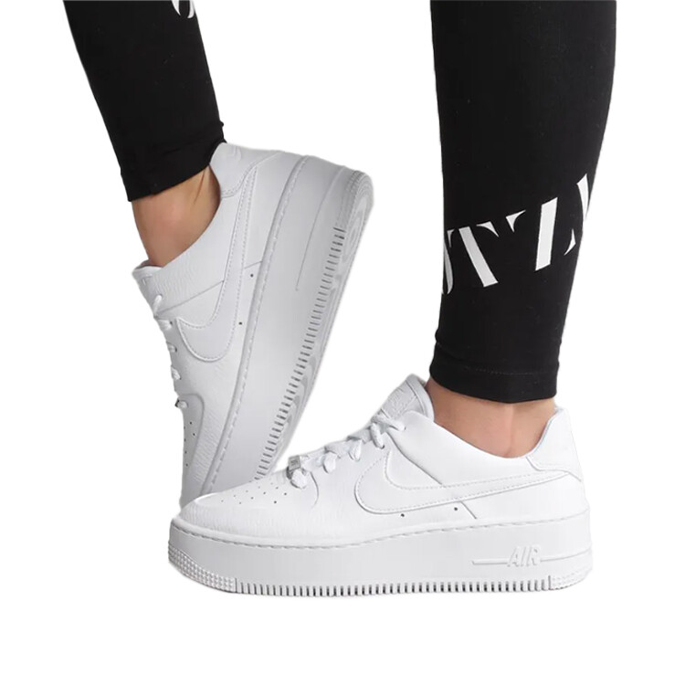 新品箱有 NIKE W AF1 SAGE LOW AR5339-100 Nike Air Force 1 Sage Low 'Triple White' Shoes AR5339-100