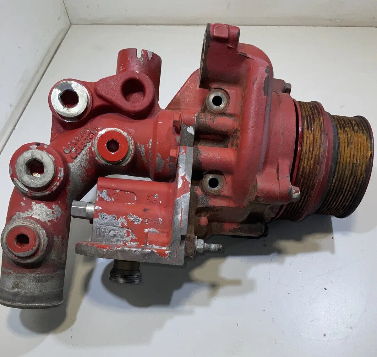 Cummins ISX12 11.9 Water Pump 2882150 With Transfer Tube Cummins ISX12 11.9 Water Pump 2882150 With Transfer Tube