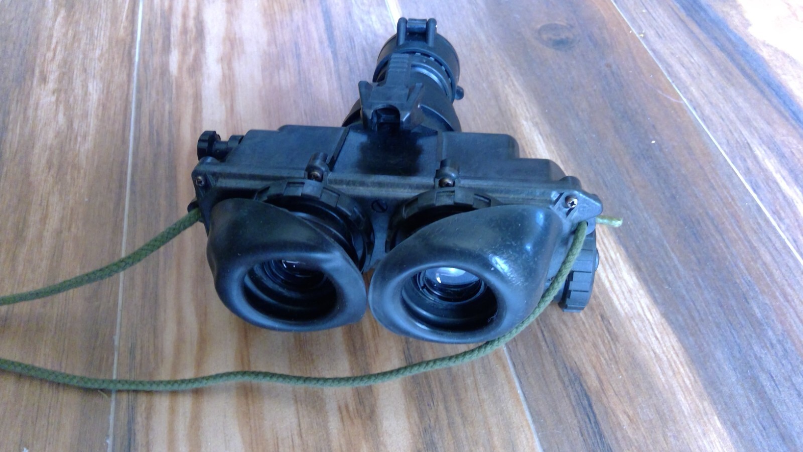 MILITARY SURPLUS NIGHT VISION GOGGLES