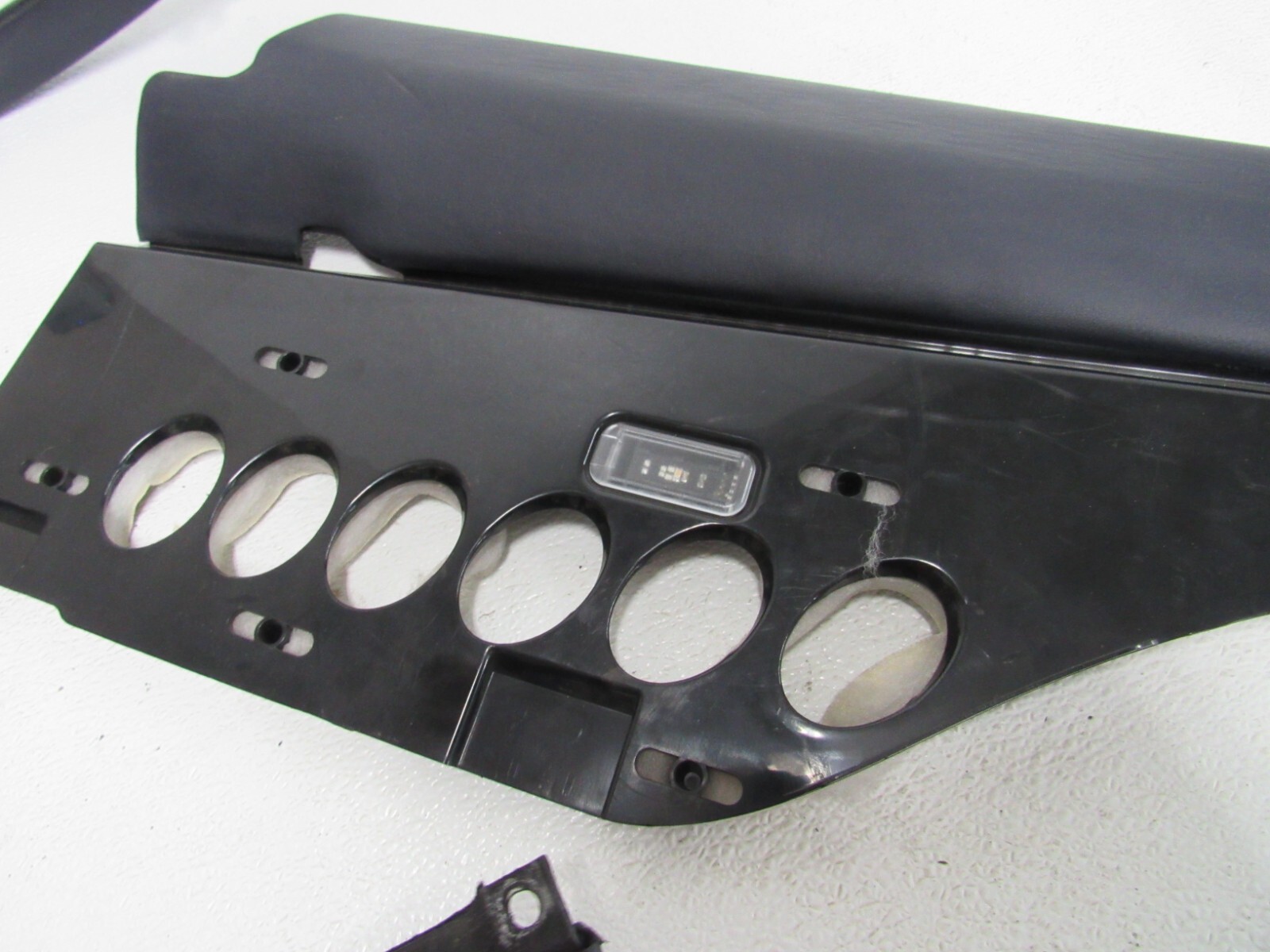 2013 BENTLEY CONTINENTAL GTC GT RIGHT SIDE LOWER DASH TRIM PANEL BLUE OEM 6872
