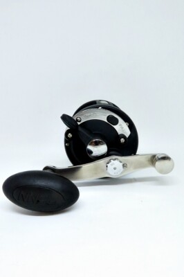 PENN 320 LD 両軸リール Penn High Speed Level Wind 320LD ~ Fishing Reel ~ Big Game