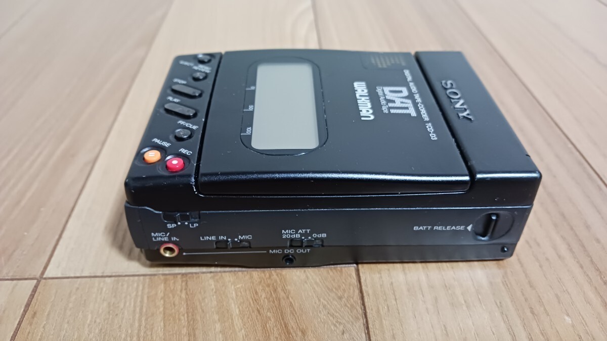 Sony TCD-D3 Portable DAT Recorder Digital Tape Japan Used