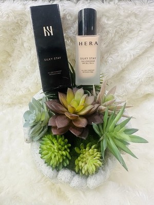 HERA Silky Stay 24H Longwear Foundation SPF20 PA++ 30g Shade 25N1 Amber