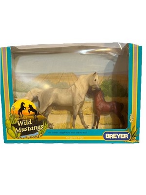 Breyer Horse Wild Mustangs NIB #750502 Dapple Grey Mare and Bay Foal