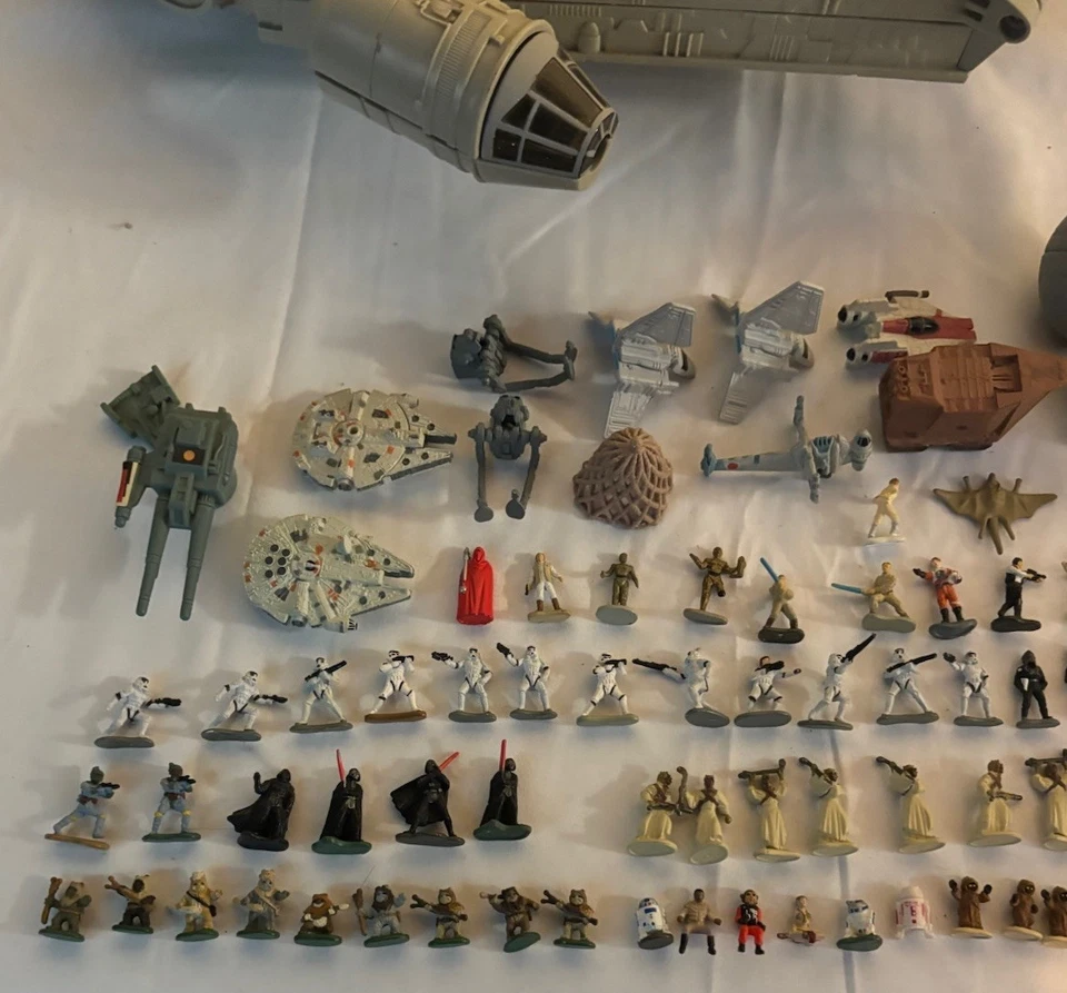 Enorme Lote Vintage Star Wars Galoob Micro Máquinas Conjuntos e Estatuetas - Imagem 2 de 4