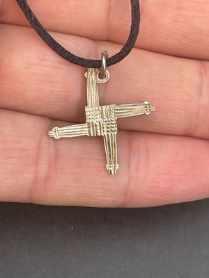 Antiker Brigidenkreuz Kettenanhänger gemarkt ''Silber'' irisch keltisch 