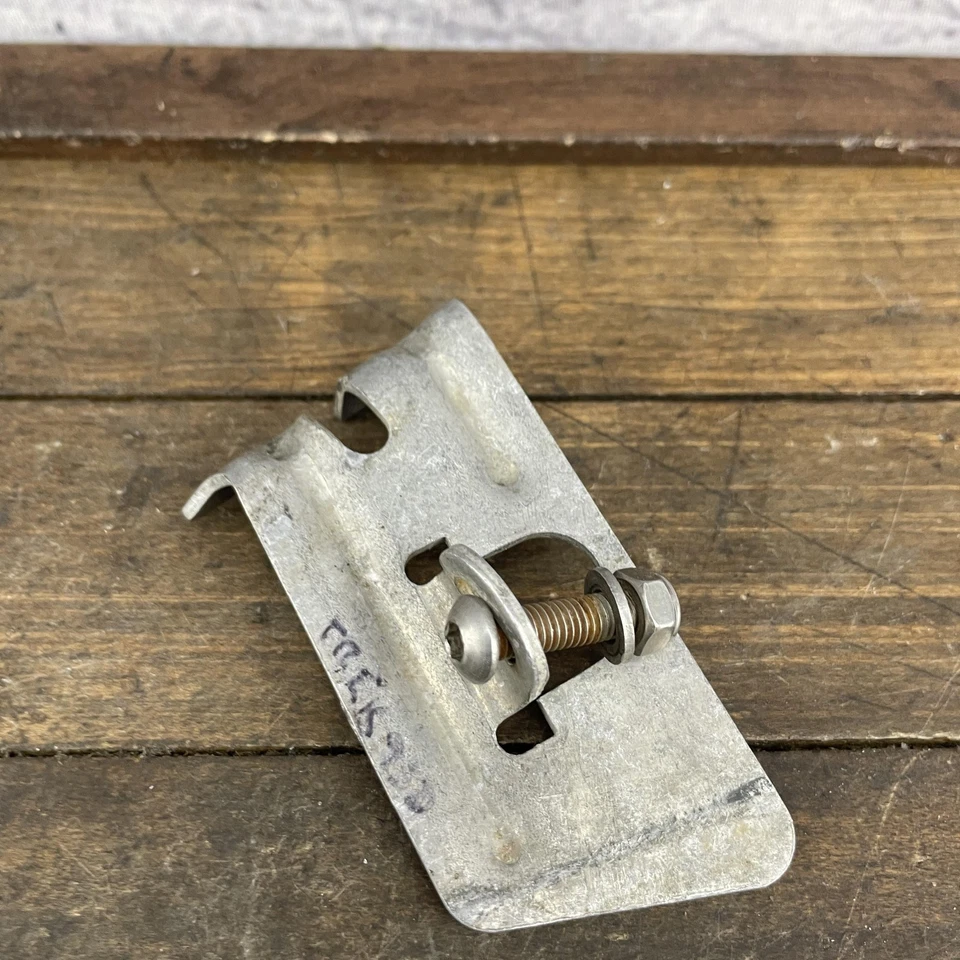 De colección Trek 930 Cadena Chupadora Anti-Suck Plate Vaina Años 90 MTB 30g Plateado Foto 3 de 4