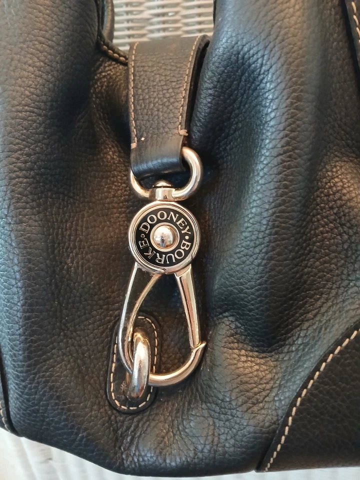 Bolso de hombro de cuero Dooney and Bourke Annalisa Foto 3 de 4