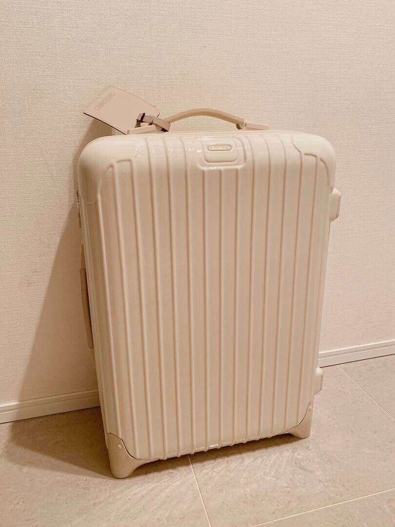 RIMOWA 32L United Arrows Salsa 2 Wheel CABIN Carry-on Size RIMOWA 32L United Arrows Salsa 2 Wheel CABIN Carry-on Size