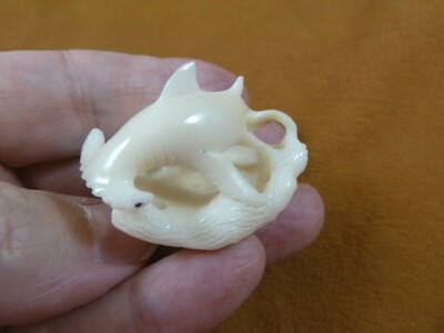 (tb-shark-6) Hammerhead shark Tagua NUT palm figurine Bali I love shaks