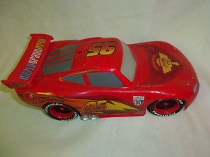 juguete rayo mcqueen a control remoto