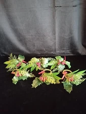 6 Christmas Holly Berry, Mistletoe, Plastic Napkin Ring Holders. Red Bow. #128