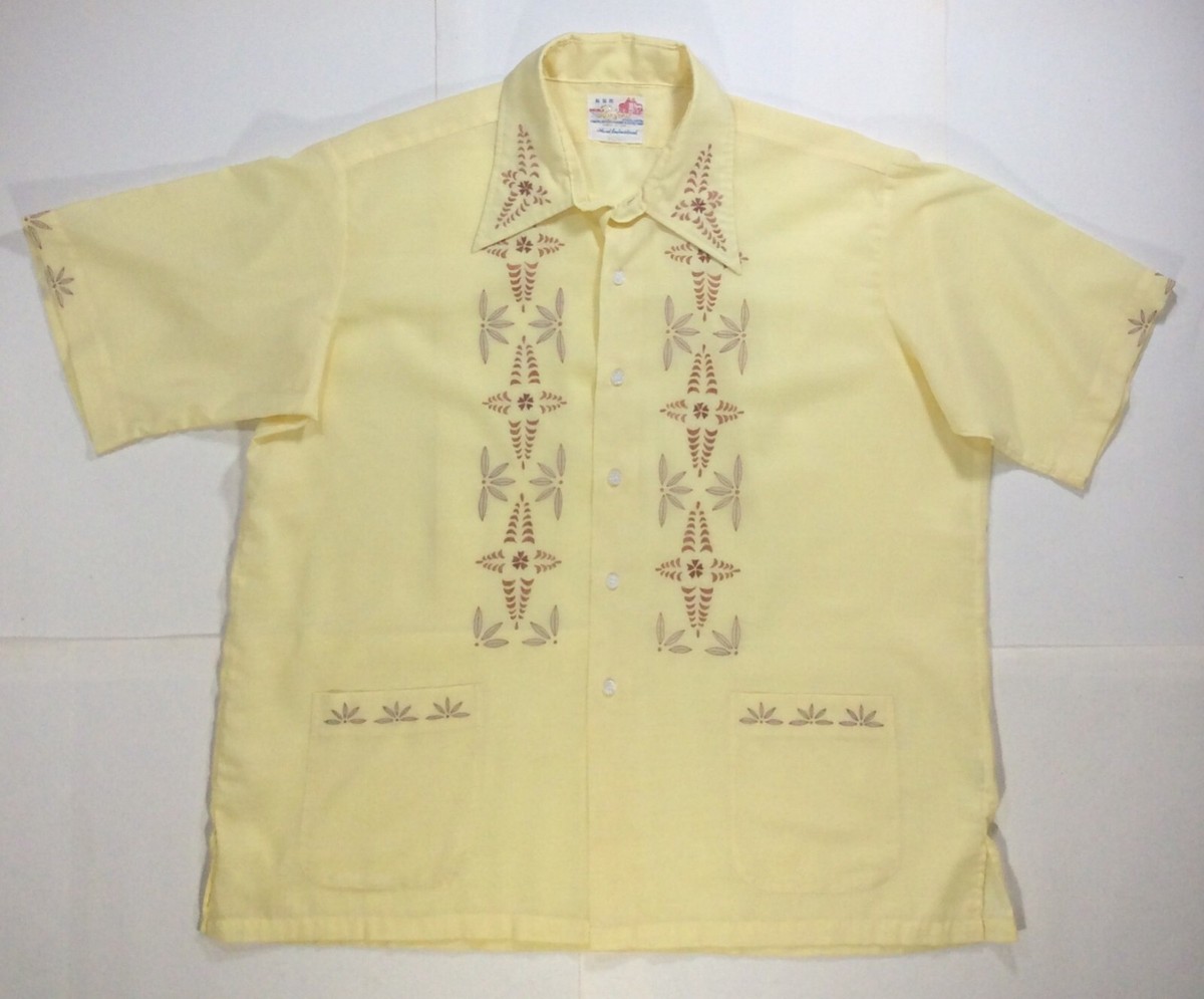 Vintage Men's Button-Front Embroidered Cabana Shirt Size XL Vintage Men's Button-Front Embroidered Cabana Shirt Size XL