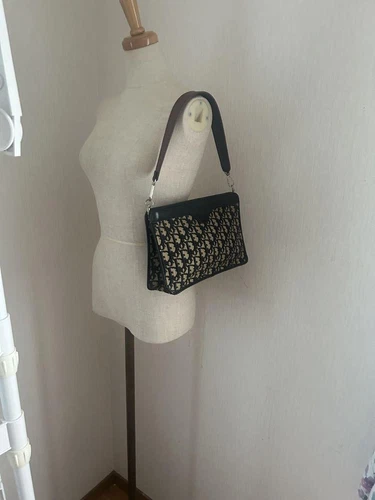 Sac fourre tout bandoulière Dior avec sangle personnalisée occasion rayures mineures