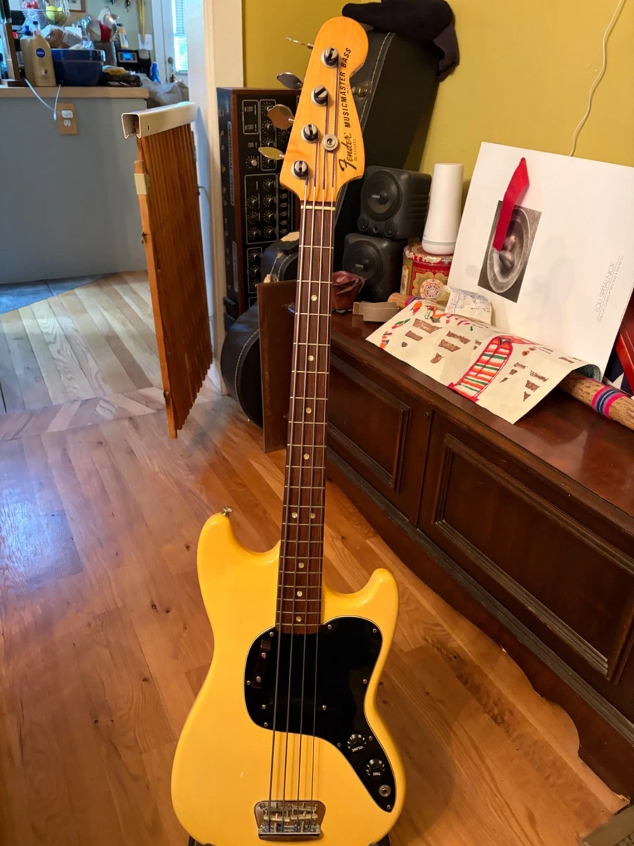 Preços baixos em Baixo Fender musicmaster | eBay