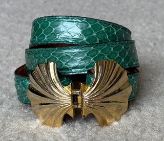 MIMI DI N 1981 Green Snake Embossed Gold Sea Shell Belt