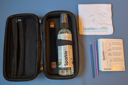 Sparkle Sparkle Botanical Premium Jewelry Care Kit, zipper case, cleanser, cloth