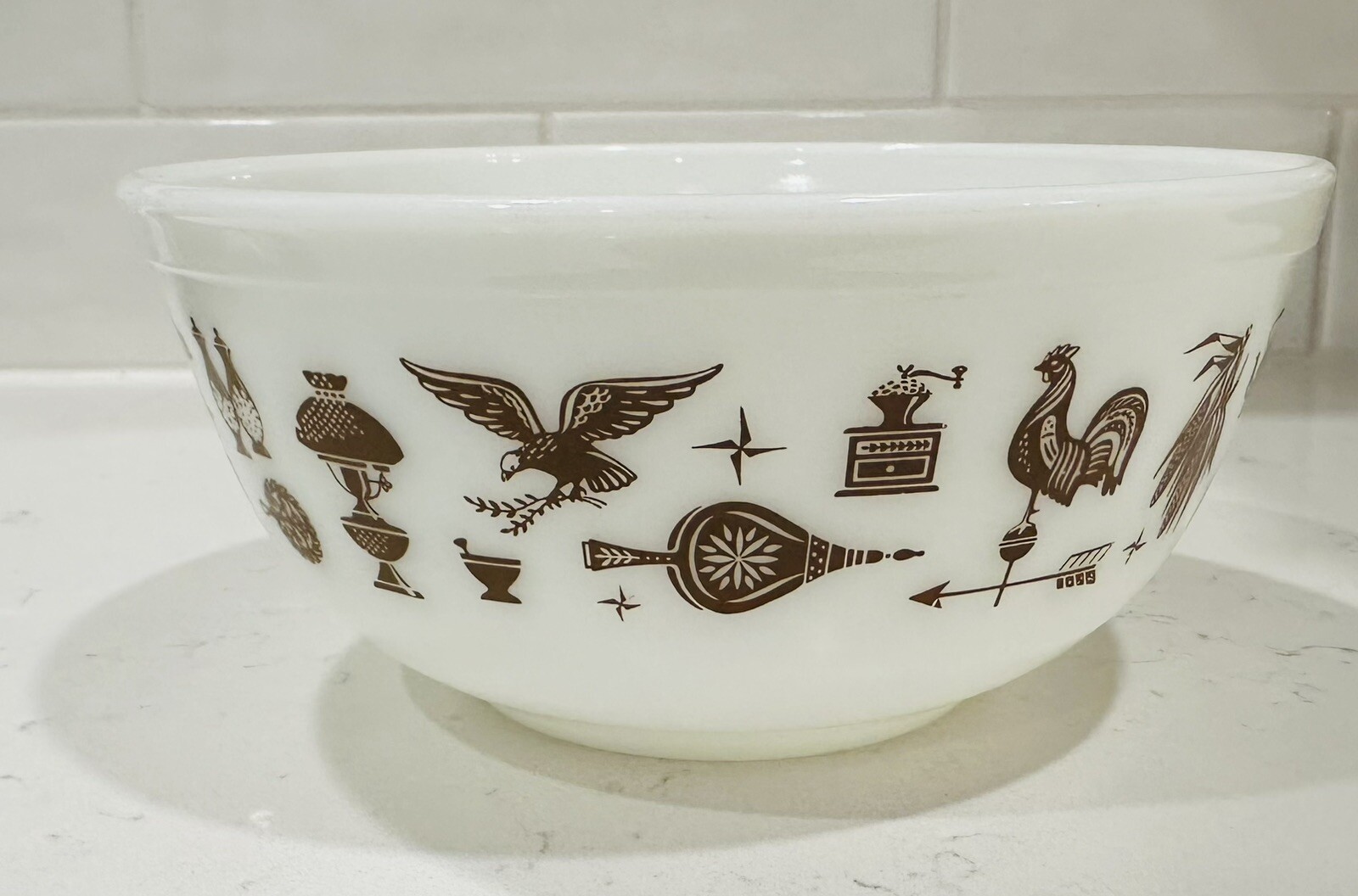 Vintage Pyrex 403 Early American 2.5 Qt Mixing Bowl Brown & White