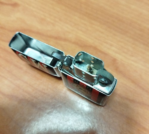 ACCENDINO MILAN A BENZINA TIPO ZIPPO MS mai senza rossoneri DA COLLEZIONE - Foto 4 di 5