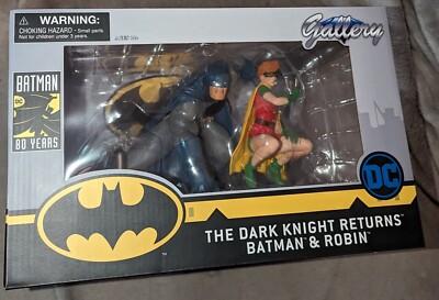DC Gallery Batman & Robin Carrie Kelly Dark Knight kehrt Deluxe Diorama-Statue zurück