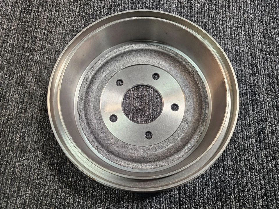 Tambor de freno trasero Dura International BD80106 para Ford E-150 2000-2003 Foto 2 de 4