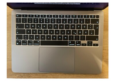 Apple MacBook Air 13 Zoll (256GB SSD, M1, 8GB) Laptop - Space Grau - MGN63D/A...