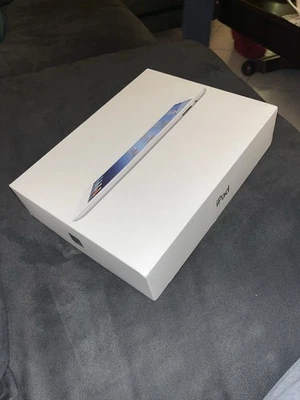 Apple iPad (3rd generation) · 64GB · Cellular