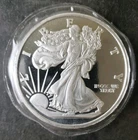 SilverTowne 5oz Silver Walker Round in Plastic