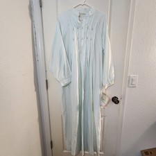 Vintage Barbizon Nightgown Sleepwear Aqua Medium full length Embroidered roses